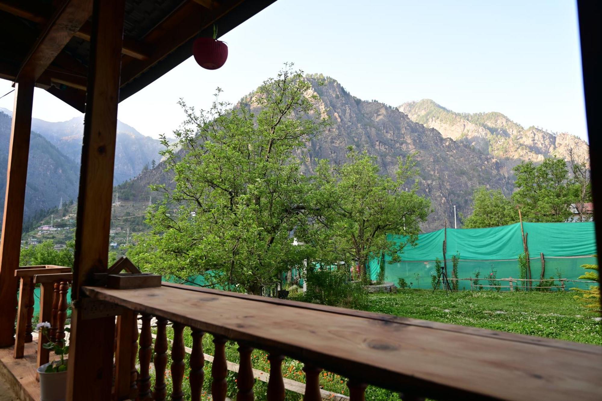 Himalayan Mud Resort Kasol Zewnętrze zdjęcie