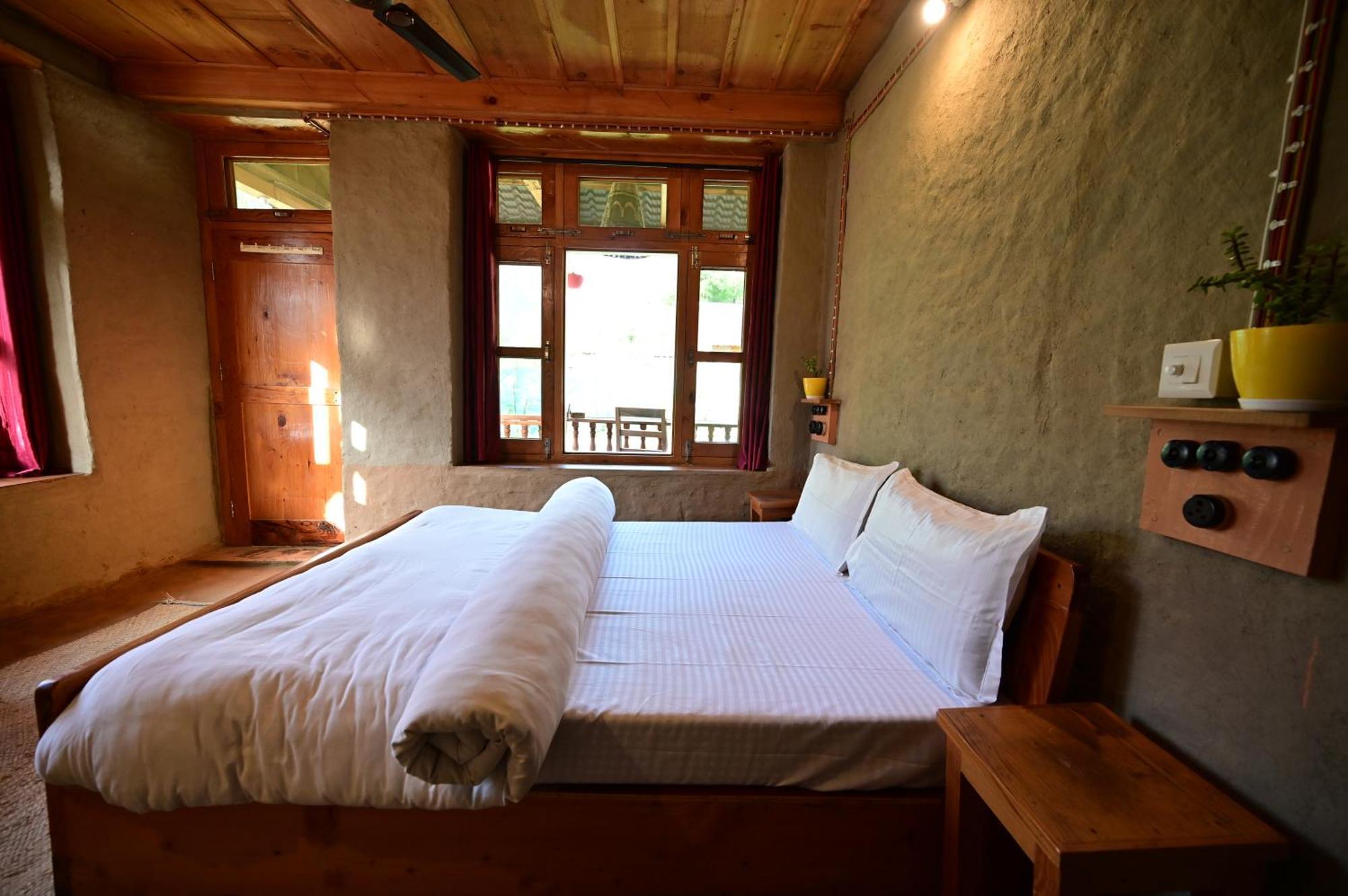 Himalayan Mud Resort Kasol Zewnętrze zdjęcie