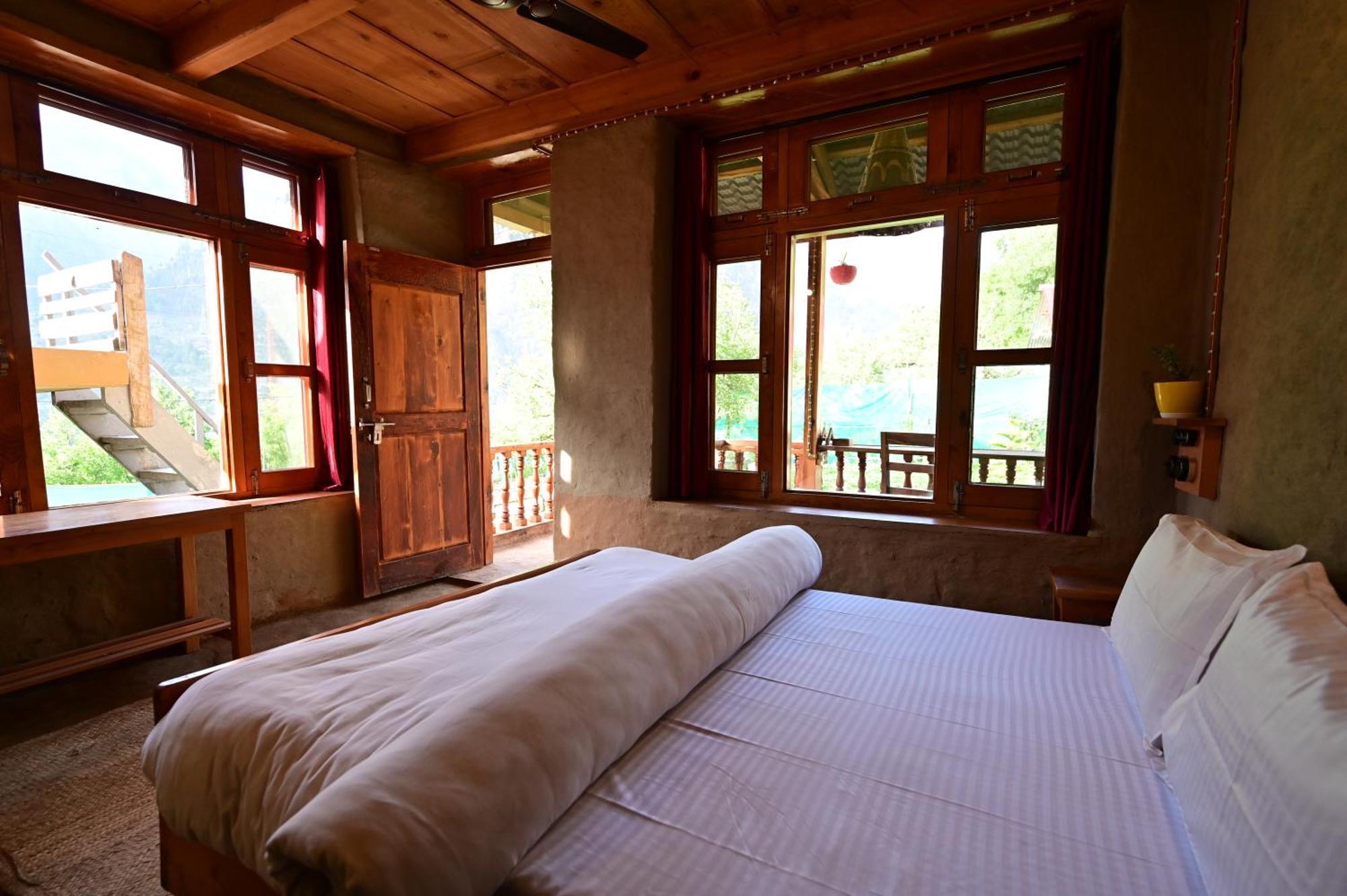 Himalayan Mud Resort Kasol Zewnętrze zdjęcie