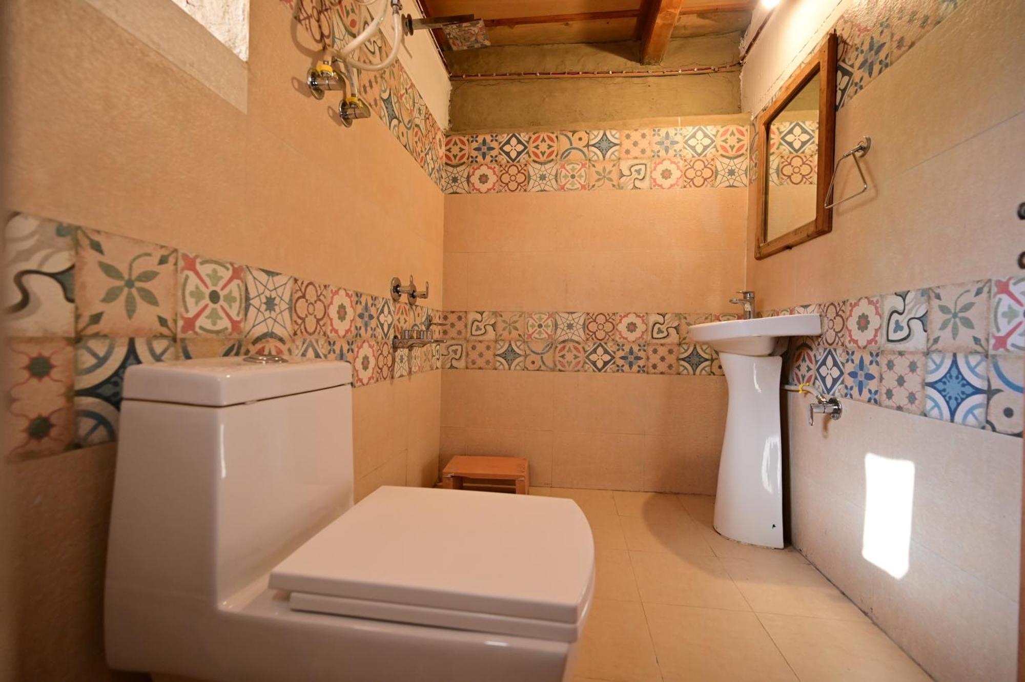 Himalayan Mud Resort Kasol Zewnętrze zdjęcie